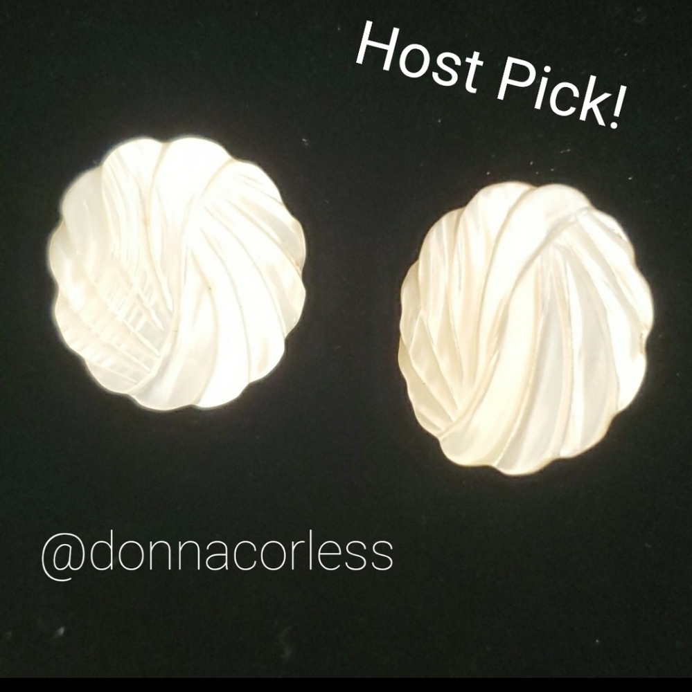 Vintage Carved Mother of Pearl Clip on Earrings EUC